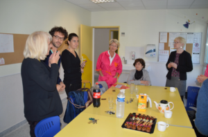 Remise du chèque au centre Constanzo (Hôpital Lenval) avec la participation des blouses roses 2015